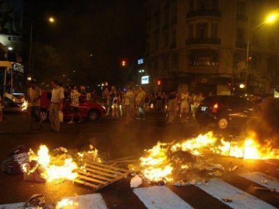 Luz: el FIT propone "estatizaci�n" para todos