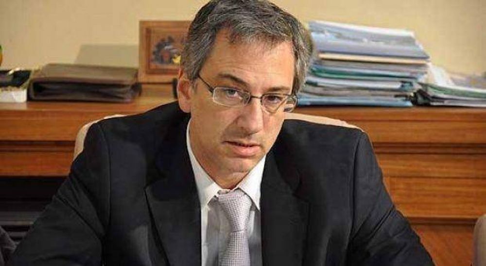 Eseverri logr� un aumento de tasas pero la oposici�n le impidi� tratar el Presupuesto