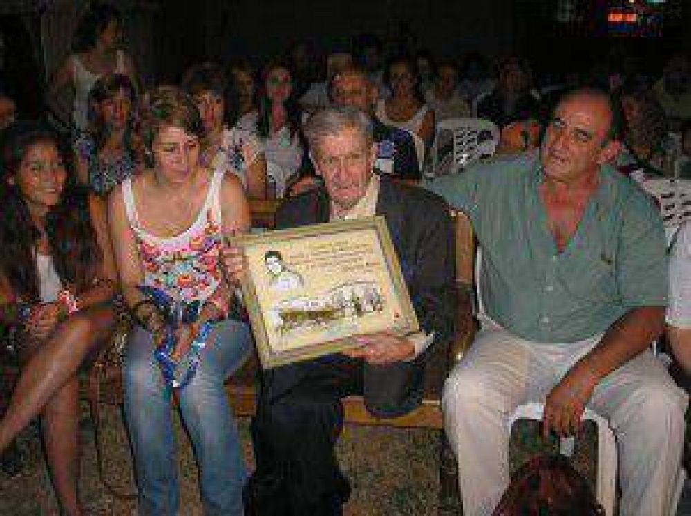 Se realiz� el homenaje a Alberto Ben�tez y la proyecci�n del video de extracci�n del cofre
