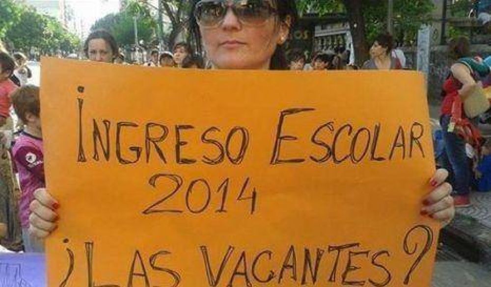 Inscripci�n on line: Presentan amparo ante la Corte Suprema