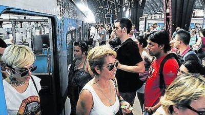 El tren Mitre no cumple las frecuencias y tiene fallas de seguridad
