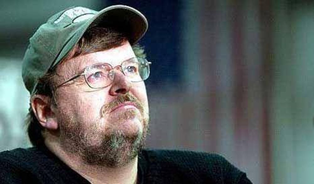 Michael Moore propuso que GM no fabrique m�s autos