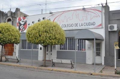 Robaron sueldos y aguinaldos de los docentes del Jard�n de infantes Pandi