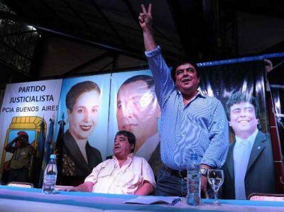 "Le daremos un apoyo incondicional a Cristina", dijo Fernando Espinoza