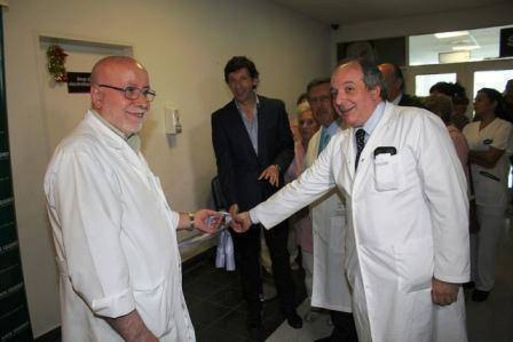 Posse inaugur� una sala para diagn�sticos neurol�gicos en el Hospital de Boulogne 
