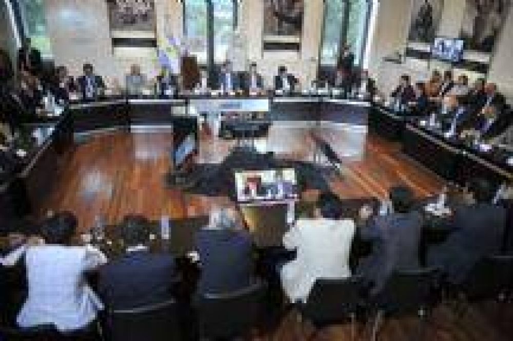 Salta y otras 16 provincias del pa�s refinanciaron sus deudas p�blicas con la Naci�n