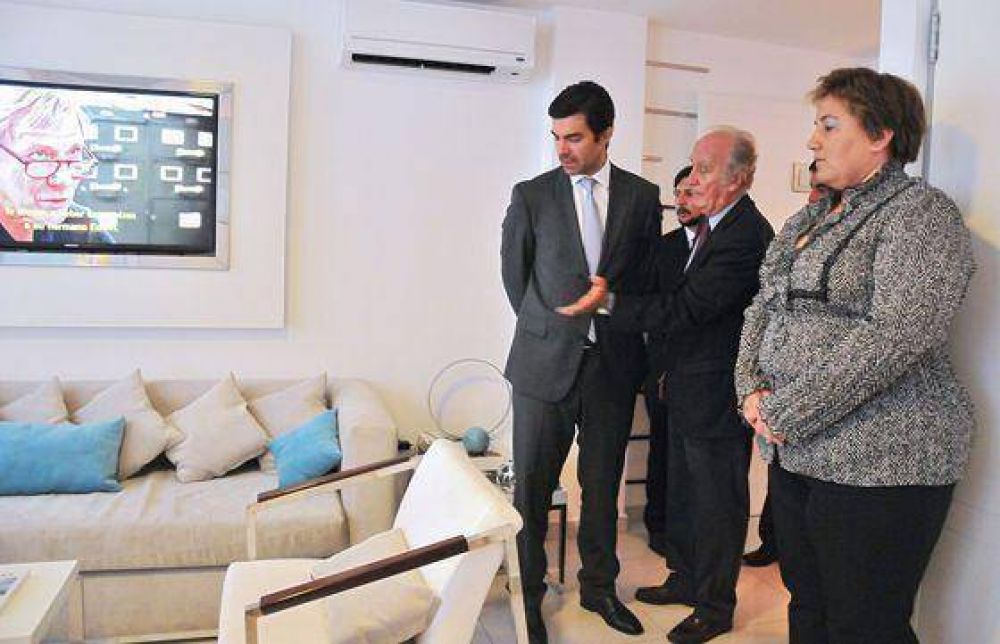 Urtubey particip� en la inauguraci�n de obras del Hospital Privado Tres Cerritos