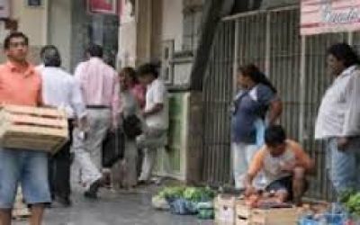 Ambulantes condicionan su salida: reclaman ser reubicados en el microcentro
