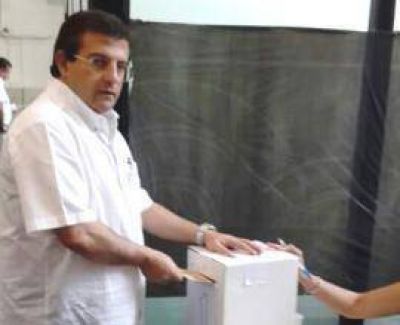 Banco del Tucum�n: Carlos Cisneros gan� con el 92% de los votos