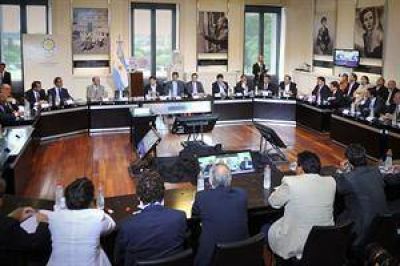 El Gobierno refinanci� deudas a las provincias, pero impuso controles
