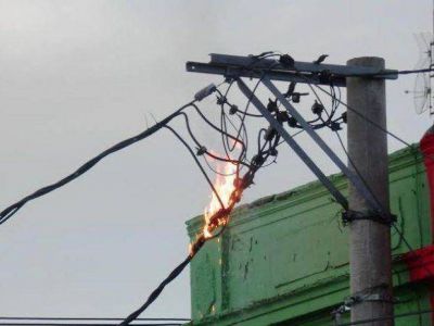 General G�emes: Se incendiaron cables de media tensi�n por el elevado consumo de energ�a