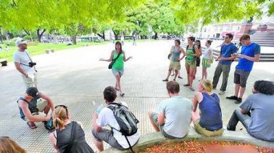 Tours a la gorra, otra forma de conocer la Ciudad y sus secretos