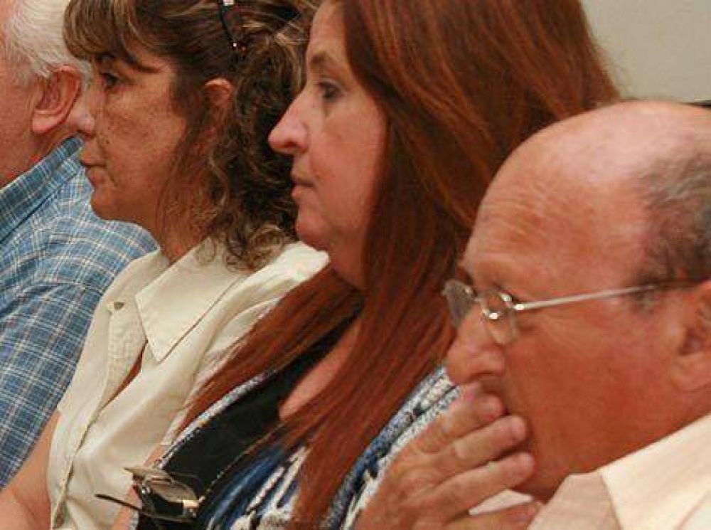 En 2014 las tasas municipales de Ca�uelas costar�n un 36 % m�s
