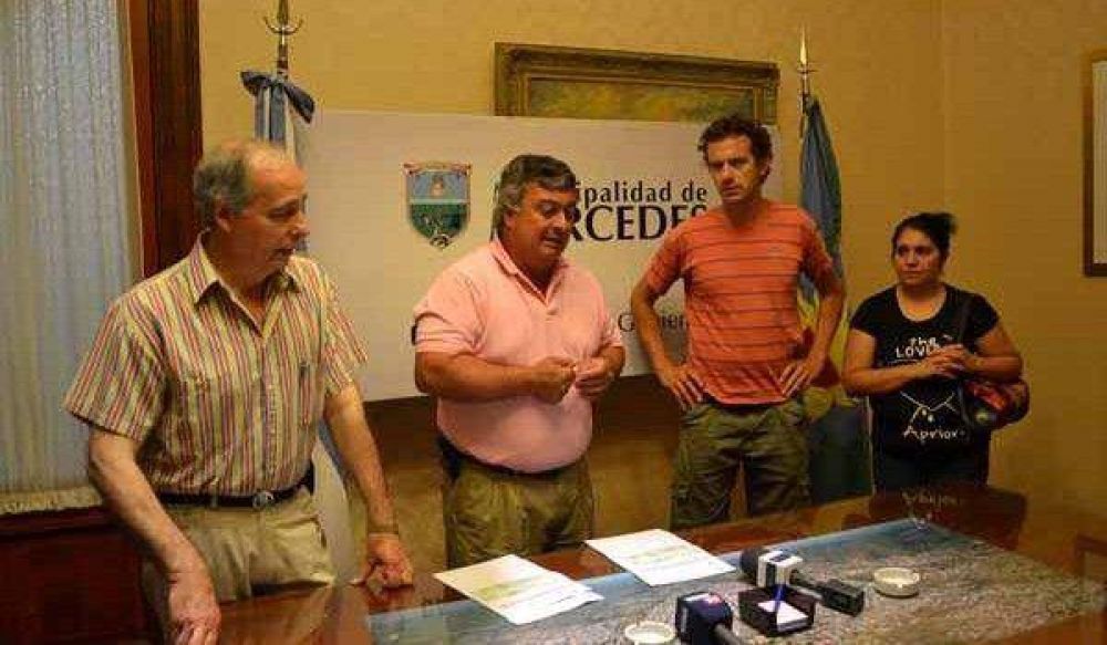 Entregaron subsidios a damnificados por el temporal