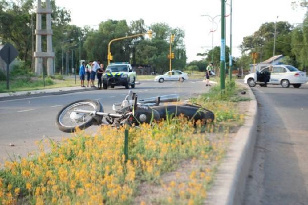 Un joven motociclista muri� en un accidente