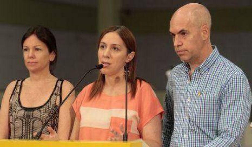 "Mauricio Macri fue a buscar a su familia al sur y vuelve a la Ciudad"