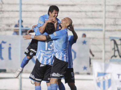 QAC: cuesti�n de delanteros�