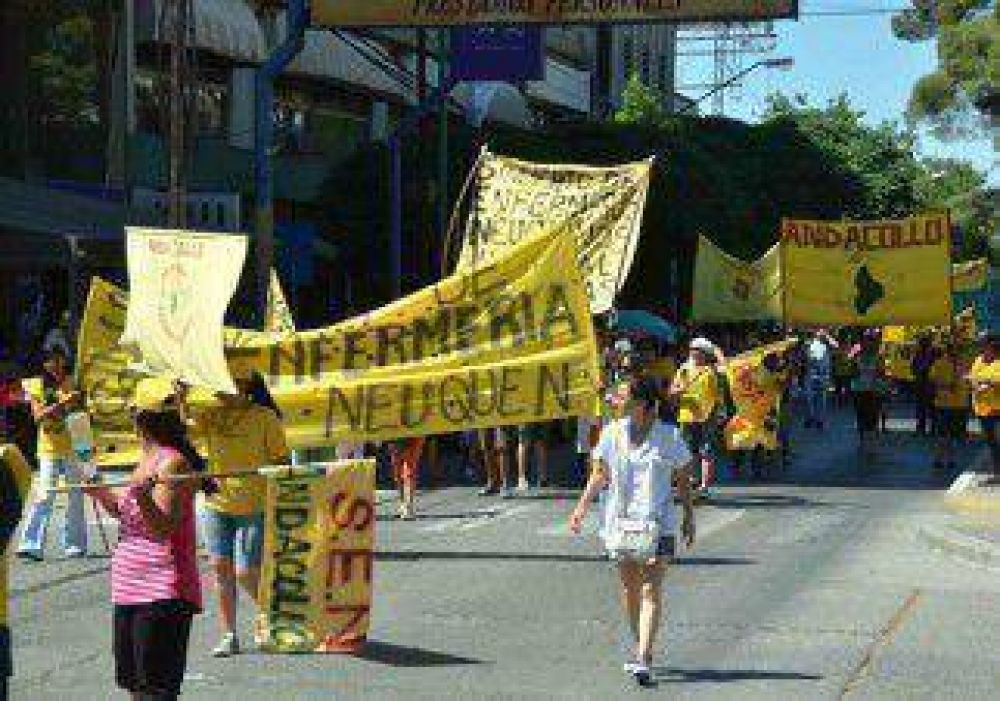La �ltima apuesta: enfermeros presentar�n renuncias masivas 