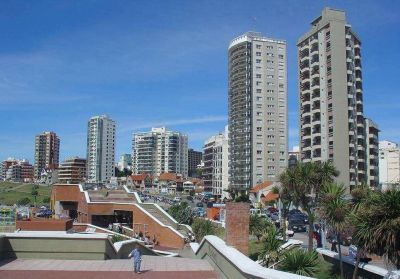 Compraventa de inmuebles: �Al tocar un piso, el mercado no tiene otra salida que empezar a crecer�