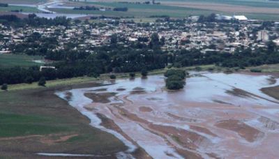 El temporal oblig� a 300 familias a dejar sus viviendas