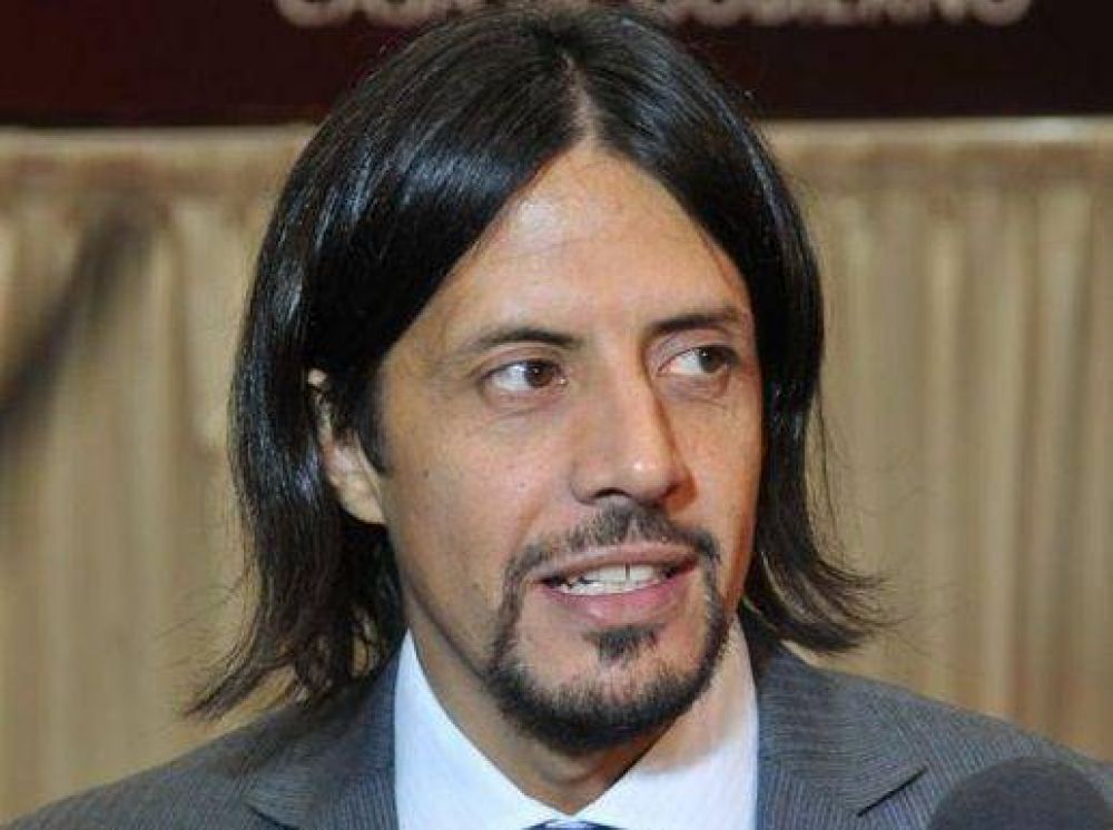 Carlos Parodi desminti� su renuncia y asegur� que "pudimos asumir todos los compromisos"