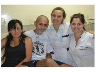 Dispuesto a ganarle al c�ncer y cumplir su sue�o de ser m�sico
