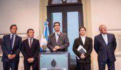 Jujuy adhiri� a la firma de convenio para la refinanciaci�n de la deuda provincial