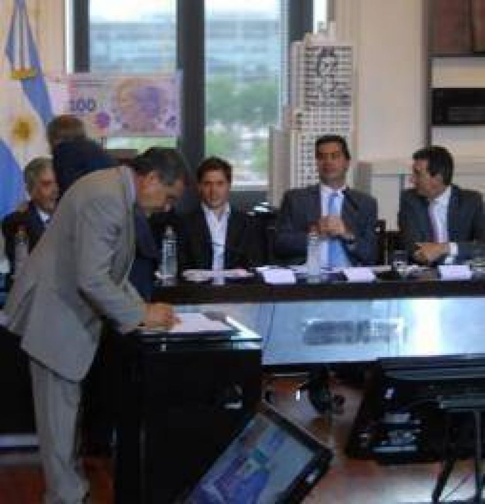 La Rioja refinanci� su endeudamiento fiscal y oxigen� su caja