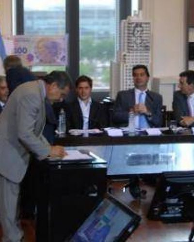 La Rioja refinanci� su endeudamiento fiscal y oxigen� su caja