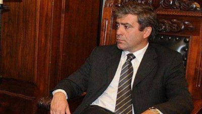 Para Cano el gobierno nacional y el provincial abandonaron al ciudadano