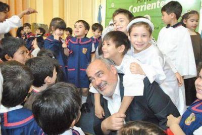 Ricardo convoc� a construir el camino de la paz