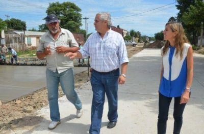 Capital tiene 80 cuadras de pavimento en ejecuci�n y otras 230 nuevas con financiamiento asegurado