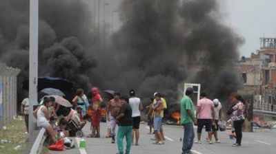 El tr�nsito, muy complicado por piquetes y protestas ante los cortes de luz