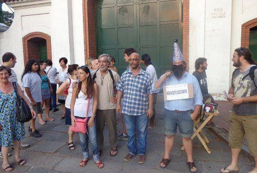 Vecinos de Vicente L�pez se solidarizaron con los sin luz