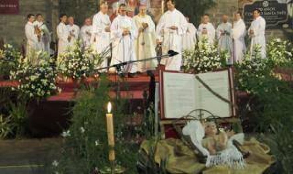 Intendente Carasatorre asisti� a la designaci�n del nuevo obispo auxiliar de Lomas de Zamora