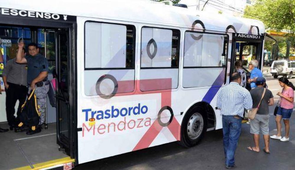 Transporte: Circulan 14 colectivos nuevos en las L�neas de Parque y Pedro Molina-Unimev