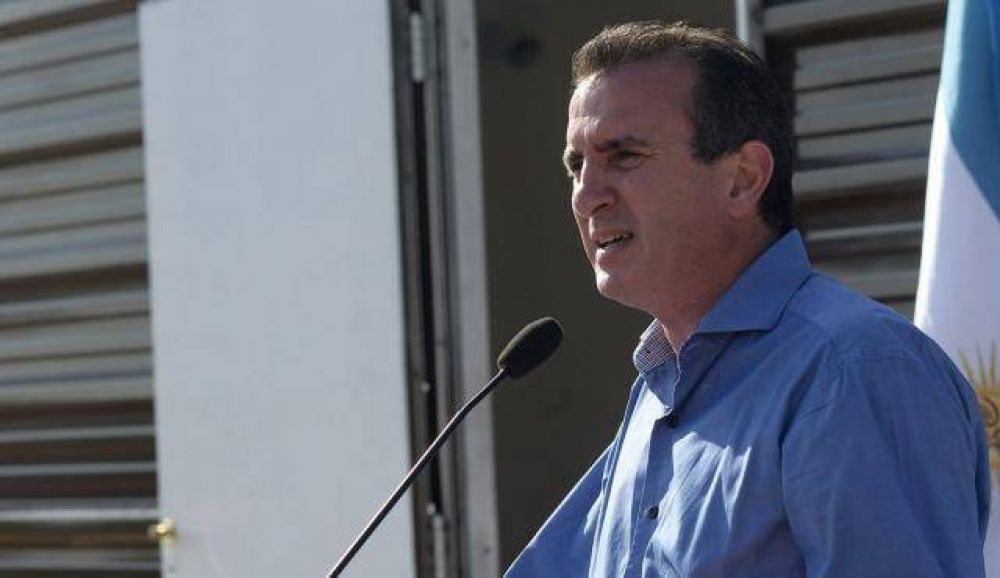 El Gobernador se manifest� en contra del cambio de huso horario