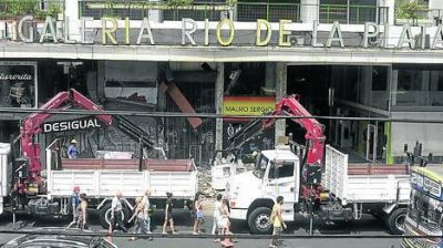 Derrumbe y milagro en pleno centro comercial de Belgrano