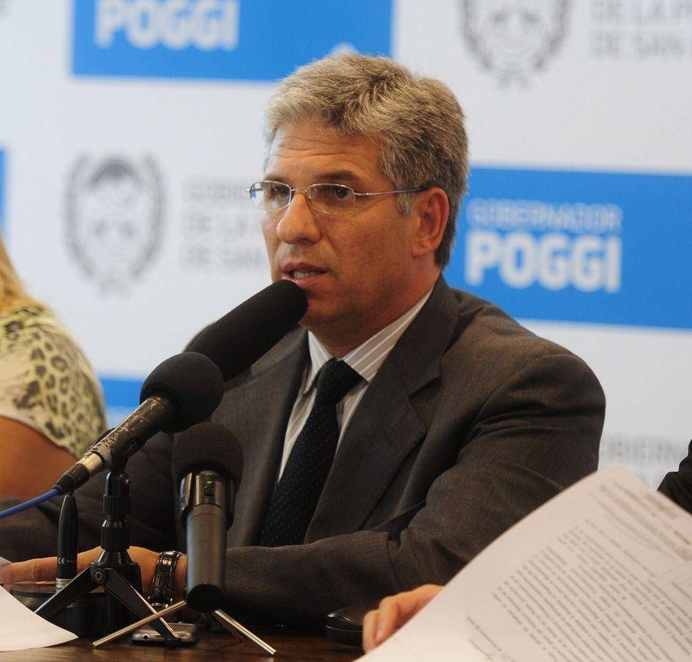 Poggi arremeti� contra Capitanich