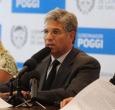 Poggi arremeti� contra Capitanich