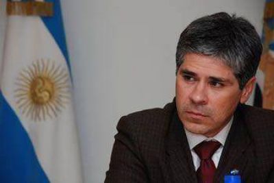 GONZ�LEZ DESTAC� LA FUERTE INVERSI�N PRESUPUESTADA PARA SANTA CRUZ