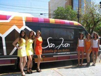 San Juan, en la Costa, Cosqu�n y Carlos Paz