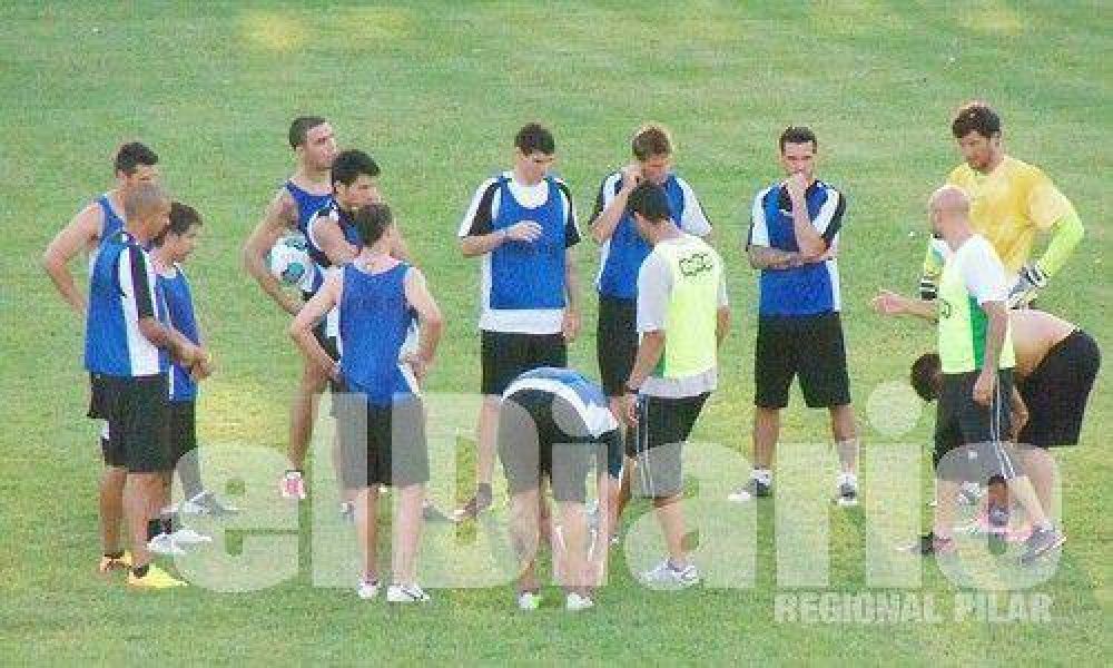 F�nix deber� esperar dos semanas para debutar en 2014