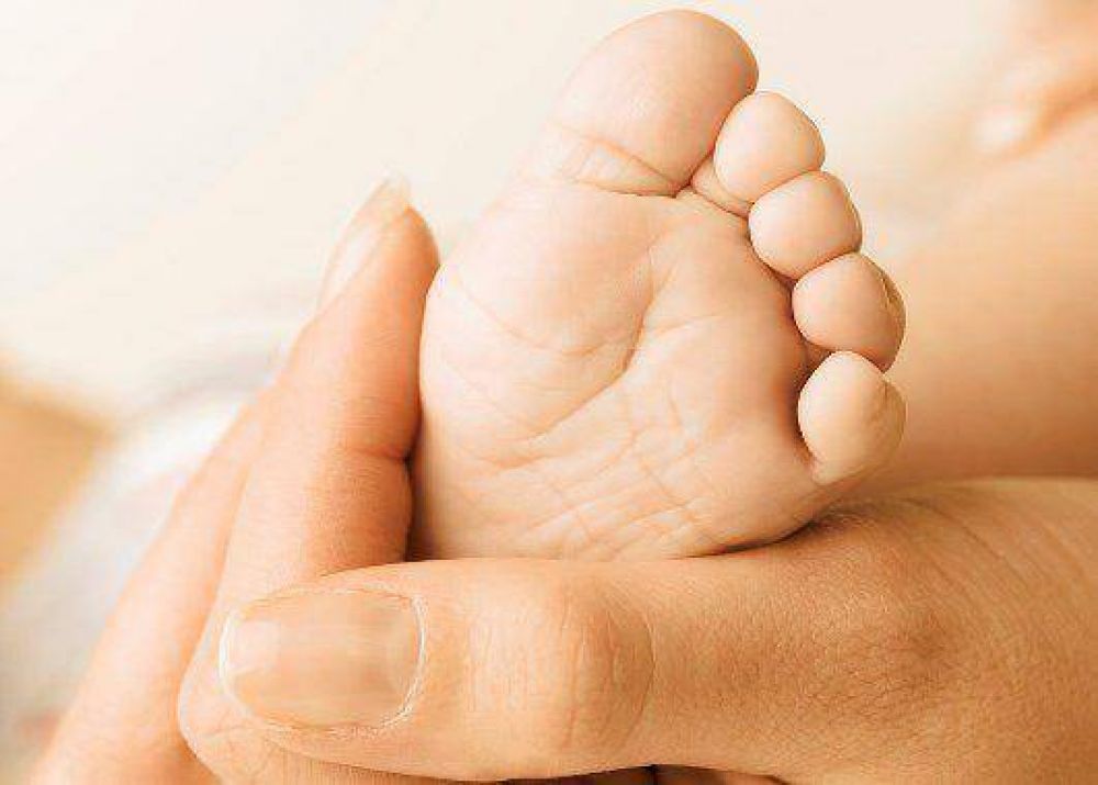Kimey, la primera beba del a�o naci� en Pico