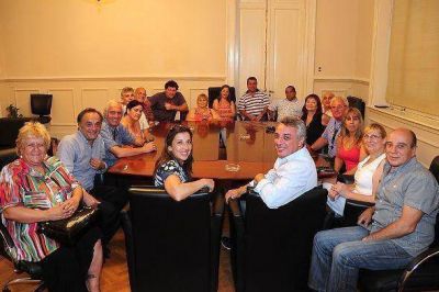 Julio Zamora se reuni� con los concejales del Frente Renovador