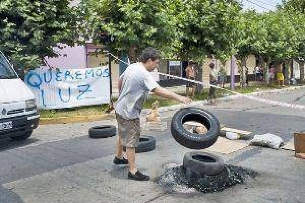 Aseguran que se restituy� el servicio el�ctrico en un 98%