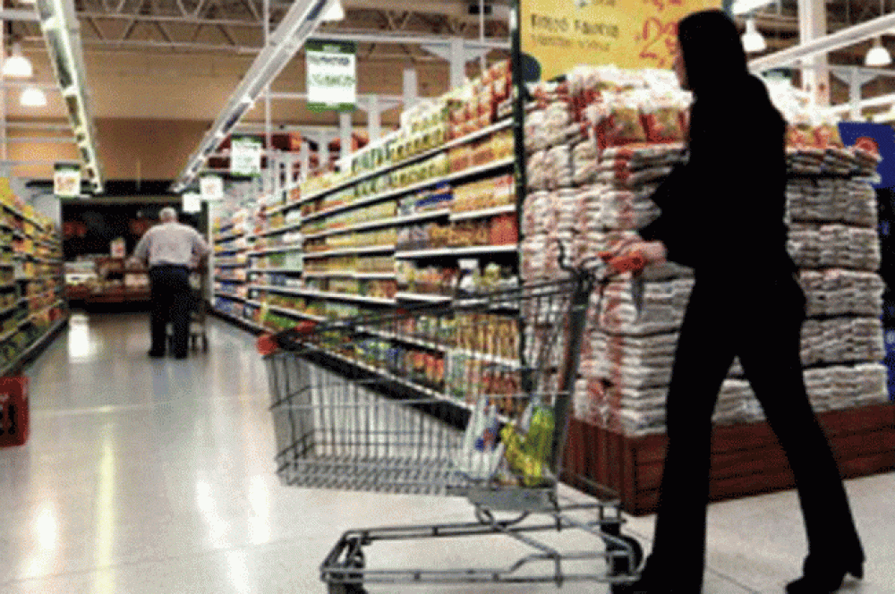 Anuncian un acuerdo de precios en productos de primera necesidad