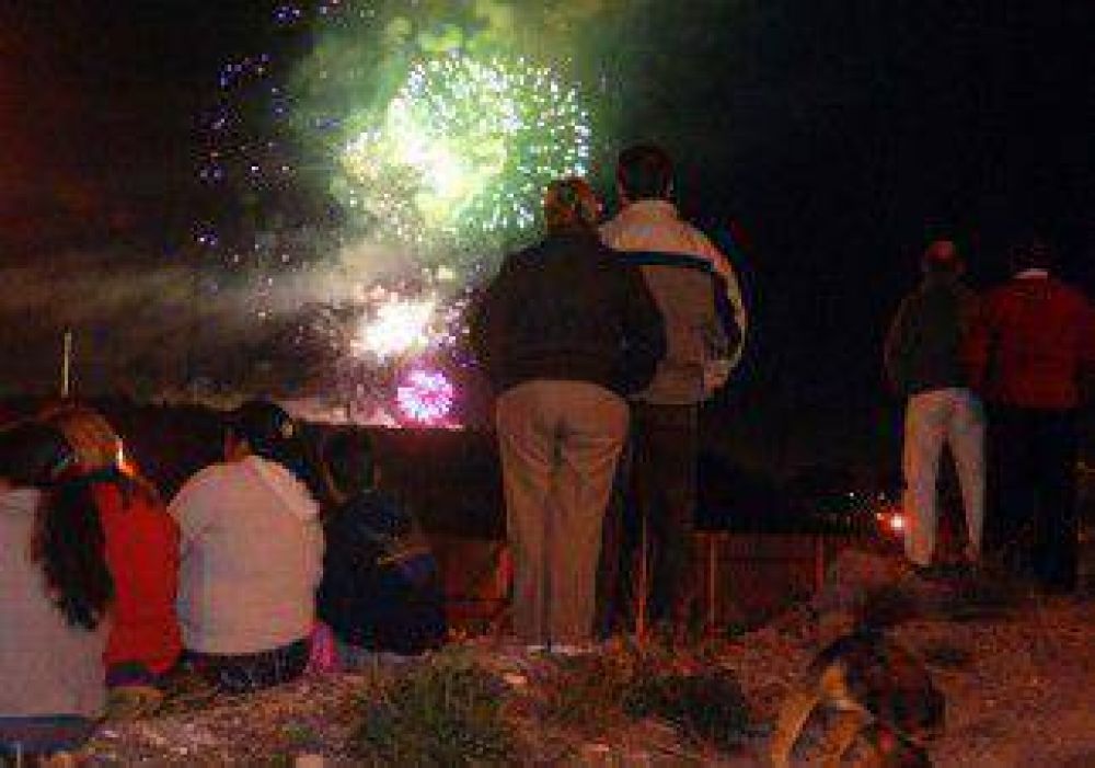 Estruendoso recibimiento del a�o 