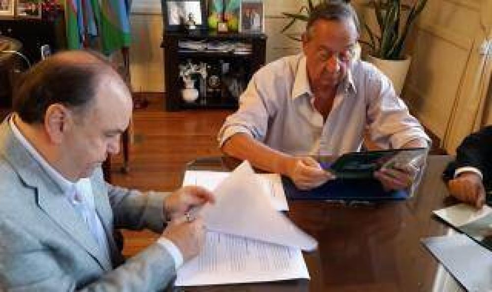 Necochea y Tandil: Convenio de colaboraci�n tur�stica