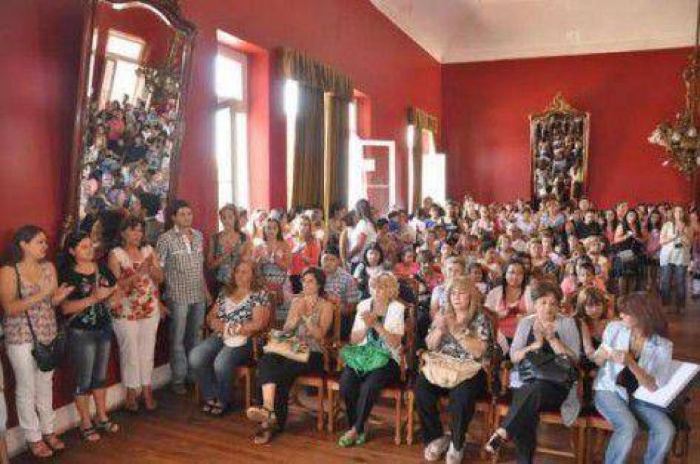M�s de 88 alumnos recibieron en 2013 sus diplomas por cursos en formaci�n profesional
